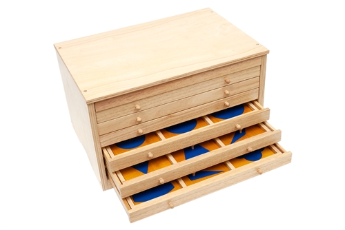 Montessori: Geometric Cabinet